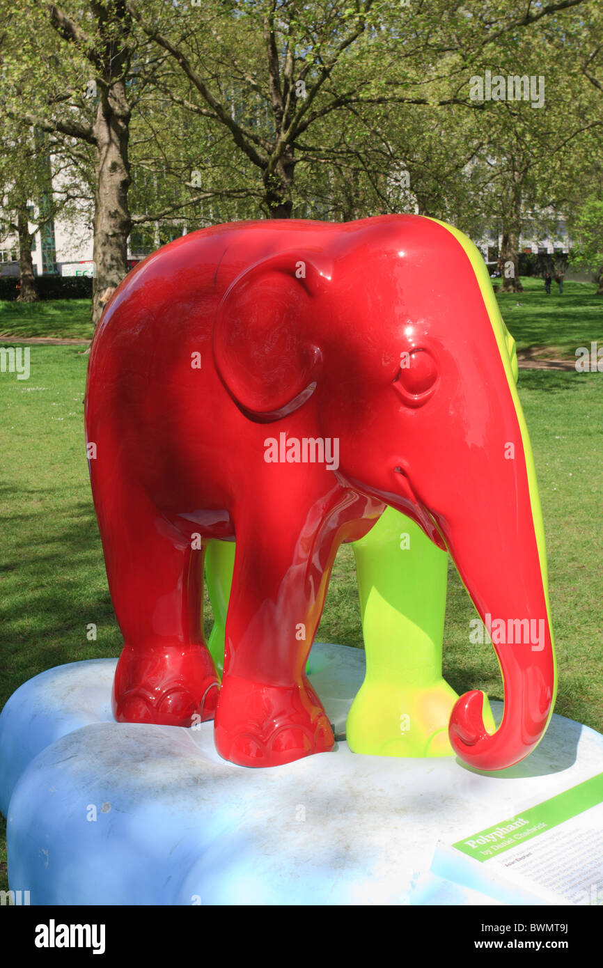 Polyphant par Daniel Chadwick. Cela fait partie de London's Elephant Parade 2010. Banque D'Images