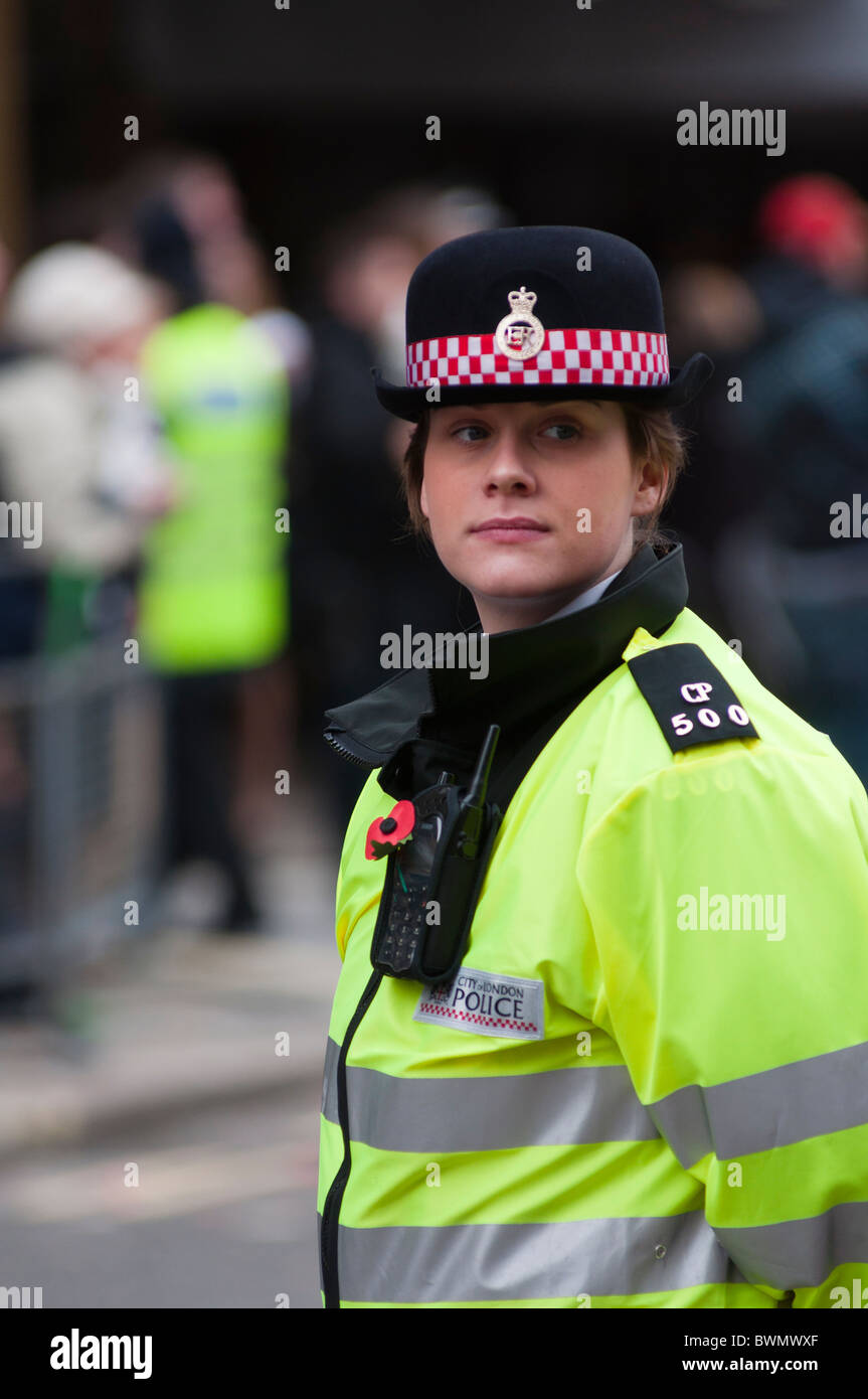 Une policière de la ville de London police. UK Banque D'Images