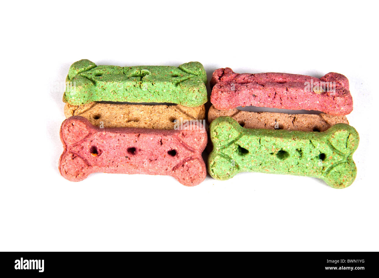 Chien multicolore traiter biscuits, isolated on white Banque D'Images