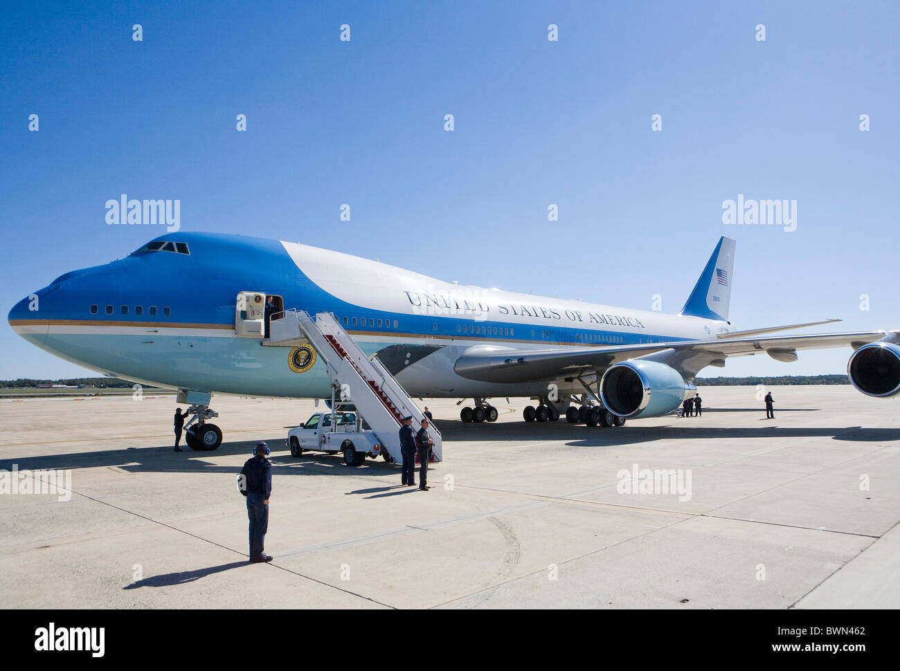 Air Force 1 sur le tarmac de la base aérienne d'Andrews. Banque D'Images