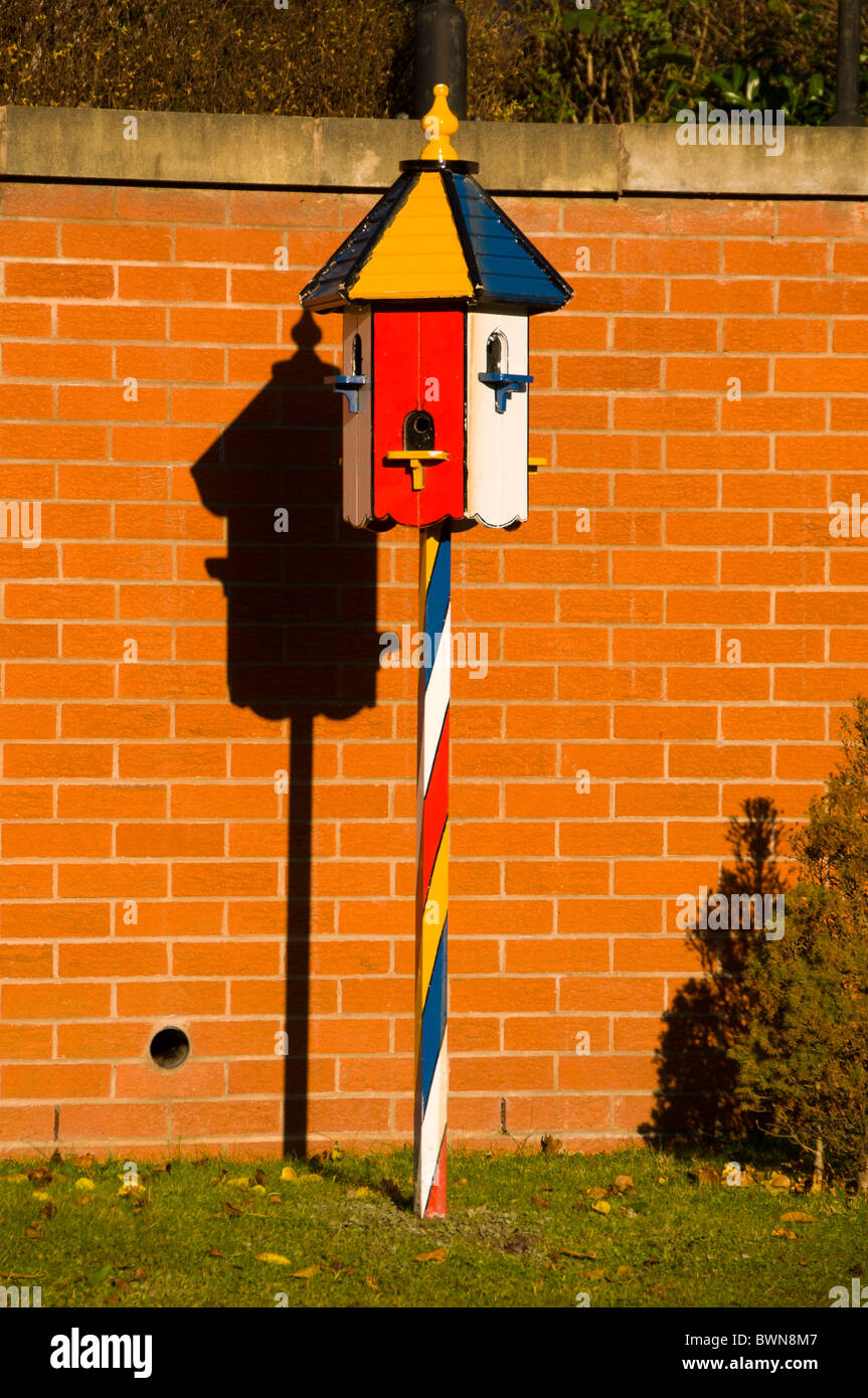 Fort d'oiseaux par le côté de la p16 dans le centre de Manchester, Angleterre, RU Banque D'Images