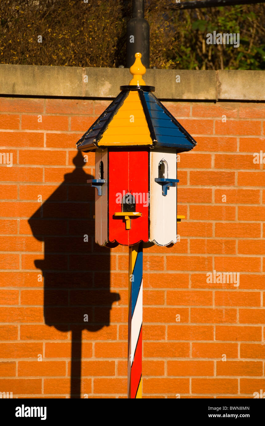 Fort d'oiseaux par le côté de la p16 dans le centre de Manchester, Angleterre, RU Banque D'Images