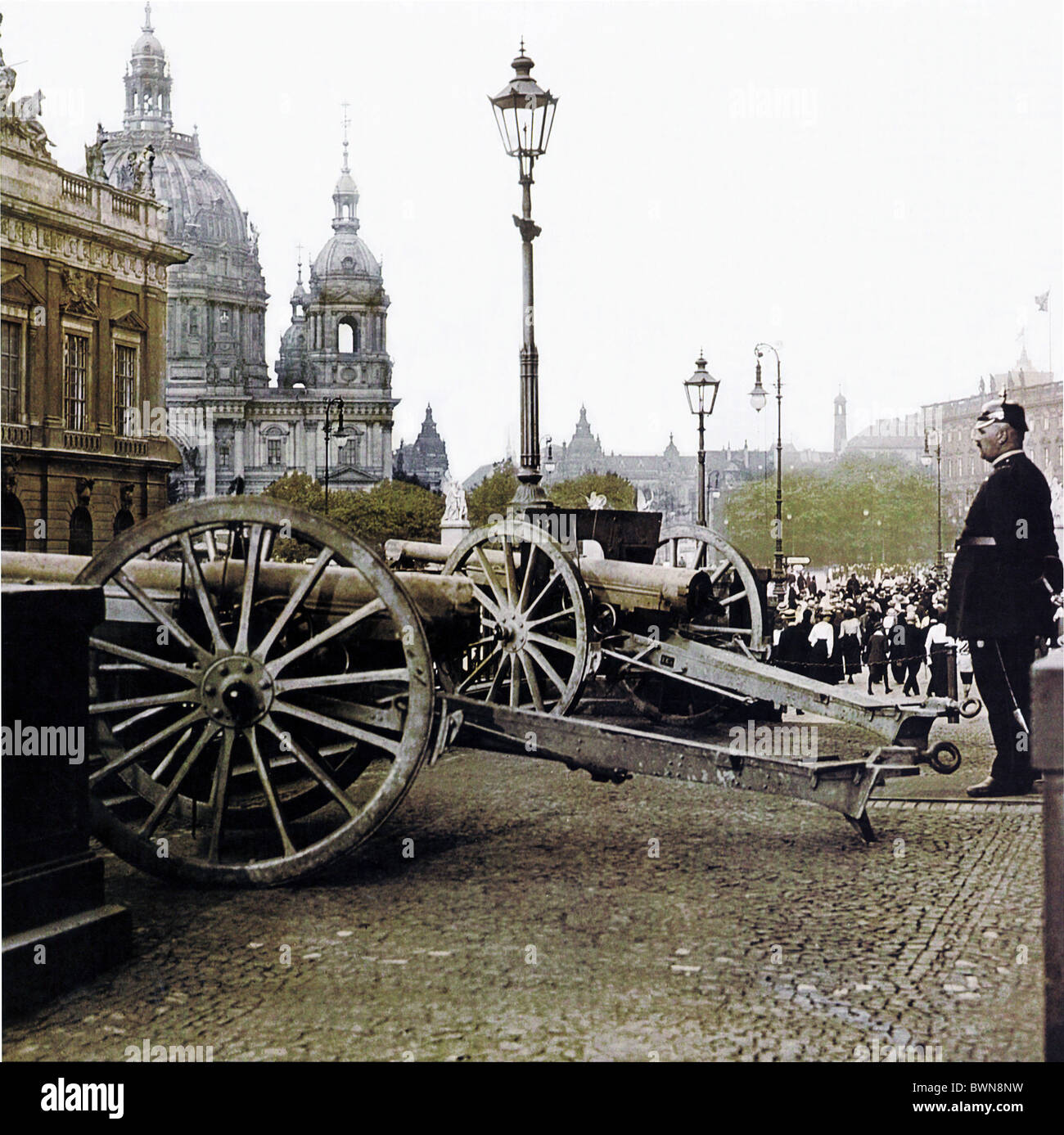 1914 armes capture Berlin Première Guerre mondiale Kronprinzenpalais 2 septembre défilé historique historique histoire Banque D'Images