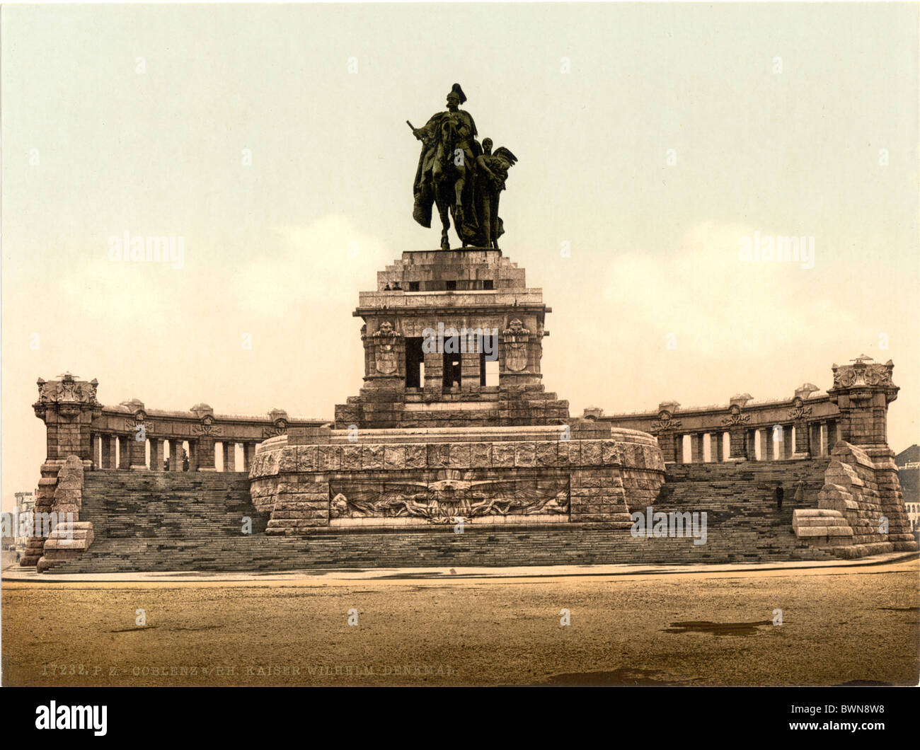 William JE Monument Coblence Rhin Allemagne Europe 1900 Photochrom sur l'histoire de l'Empire allemand histo historique Banque D'Images