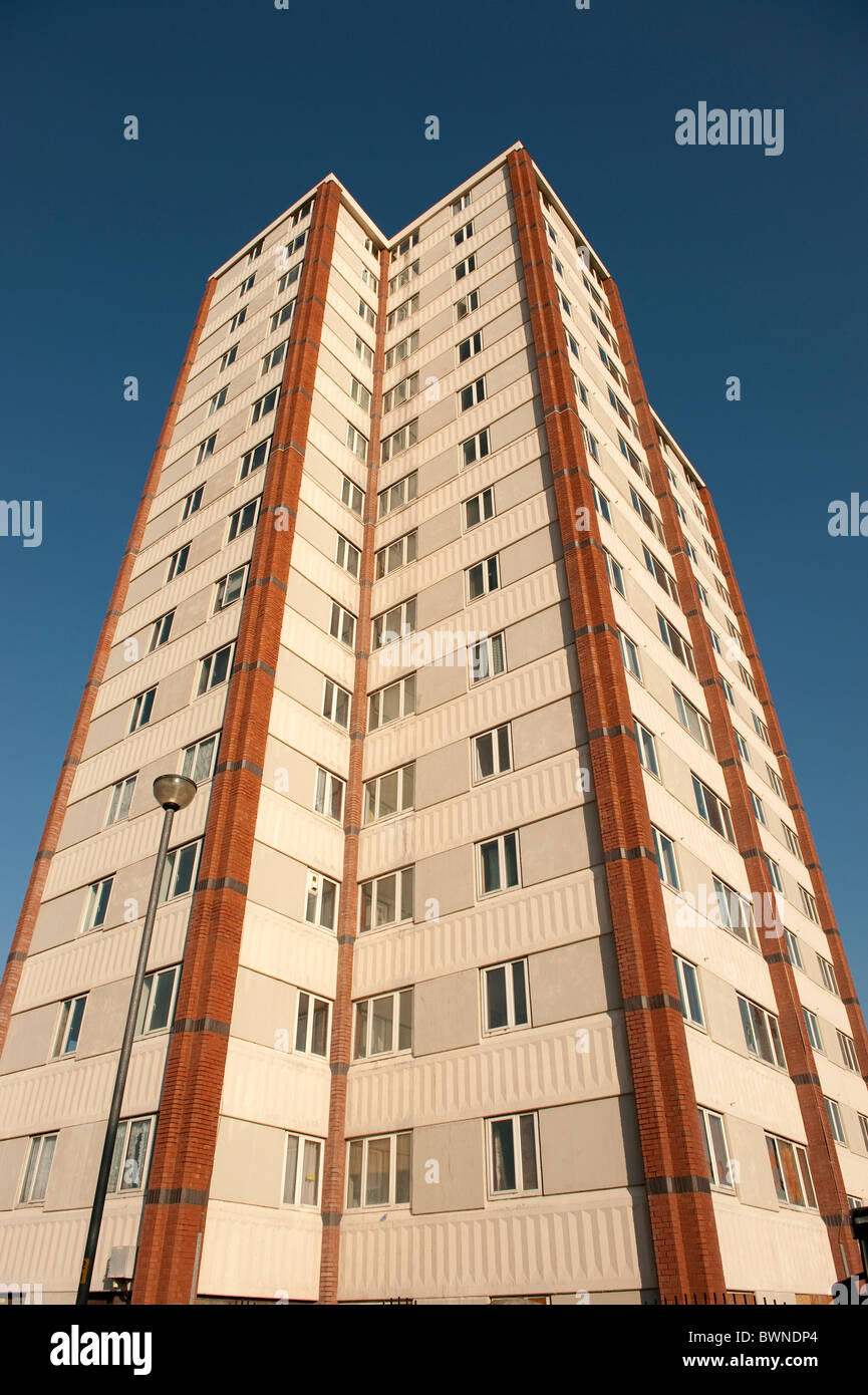 Bloc d'appartements de grande hauteur Banque D'Images