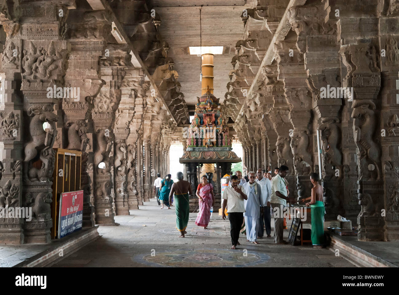 Corridor-The Sri Ekambaranathar Temples ;représente la Terre (Prithvi),Linga Shiva;Saivite ; kanchipuram, Tamil Nadu, Inde. Banque D'Images