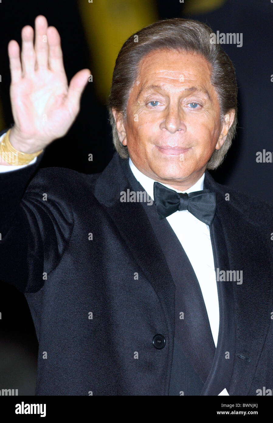 Designer Valentino au banquet offert par le président de la République d'Italie à la résidence de l'Ambassadeur italien, Londres Banque D'Images