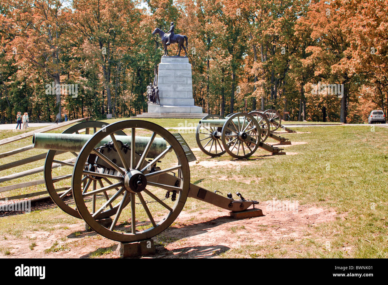 Canons à Seminary Ridge Gettysburg en Pennsylvanie PA au début de l'automne. Banque D'Images