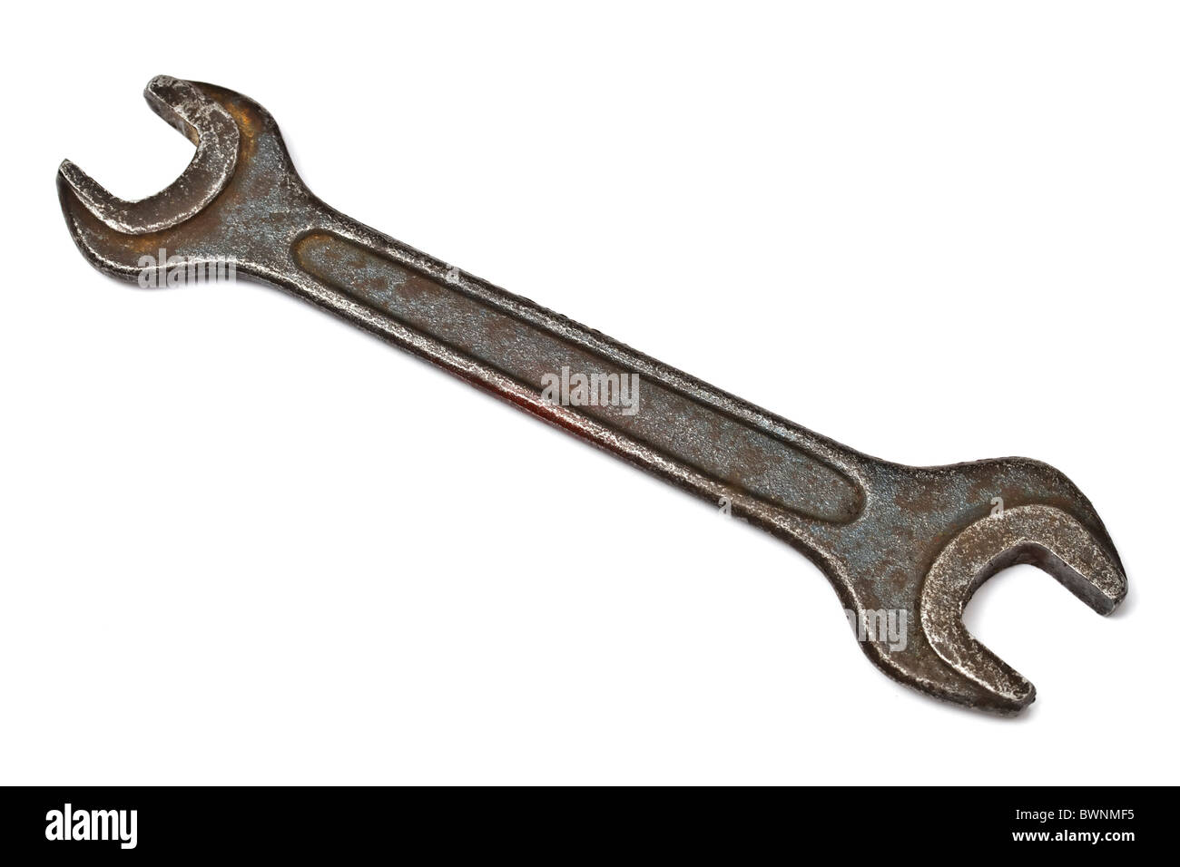 Une vieille clé dynamométrique isolé sur fond blanc Banque D'Images