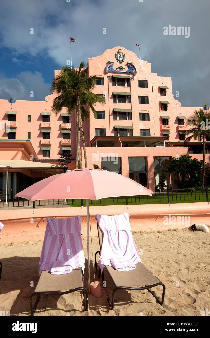 Hôtel Royal Hawaiian, la plage de Waikiki, Honolulu, Oahu, Hawaii Banque D'Images