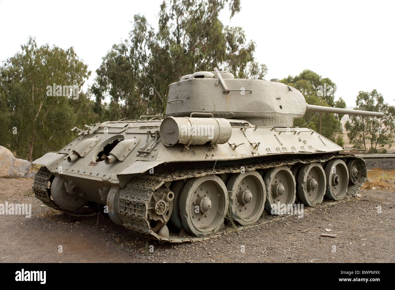 T34 tank syrien à un mémorial sur le plateau du Golan, Israël Banque D'Images