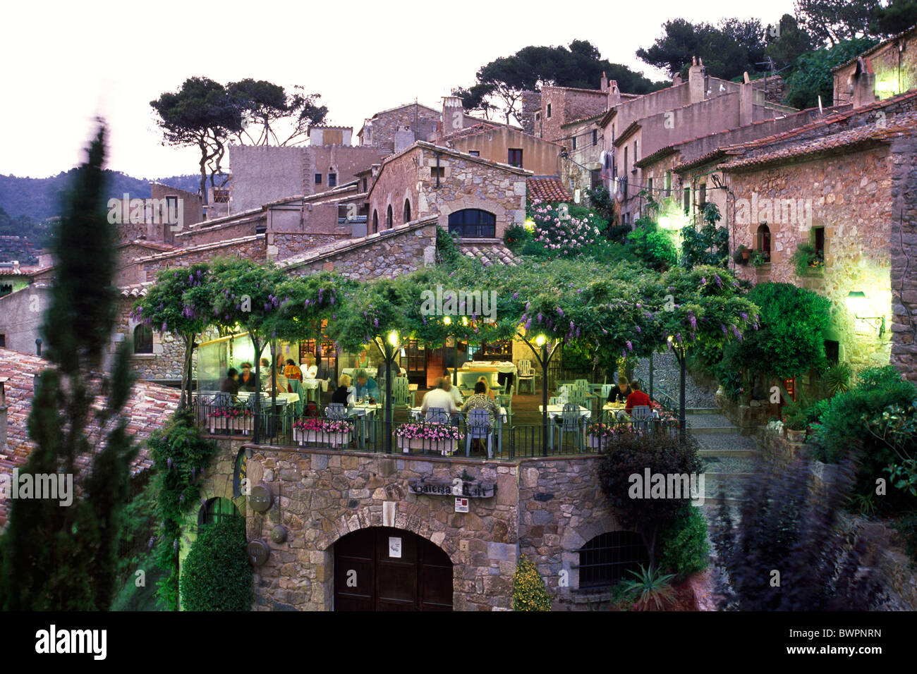 Europe Espagne Tossa de Mar Costa Brava Catalogne Europe Méditerranée coast Cafe Cafés Nuit Banque D'Images