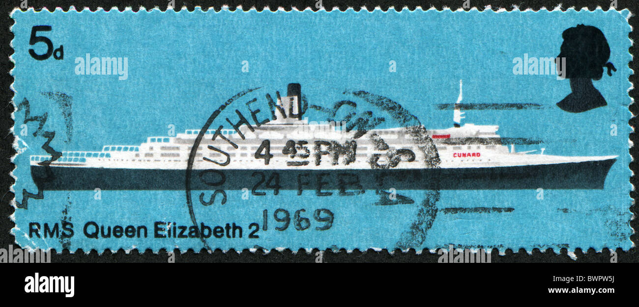 Grande-bretagne - circa 1969 : timbre imprimé en Unuited Royaume montre RMS Queen Elizabeth 2, série des navires britanniques, vers 1969 Banque D'Images