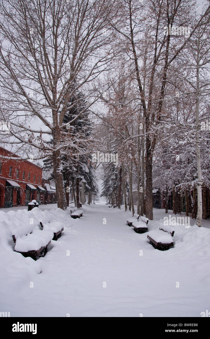 Centre-ville d'Aspen dans la neige Banque D'Images