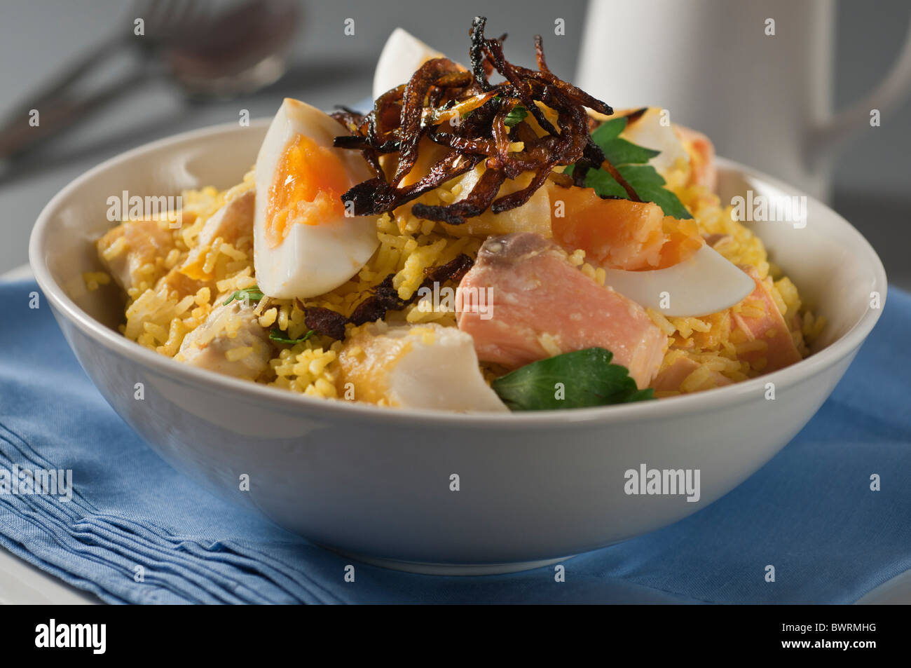 Kedgeree. Poisson plat de riz et Anglo. Banque D'Images