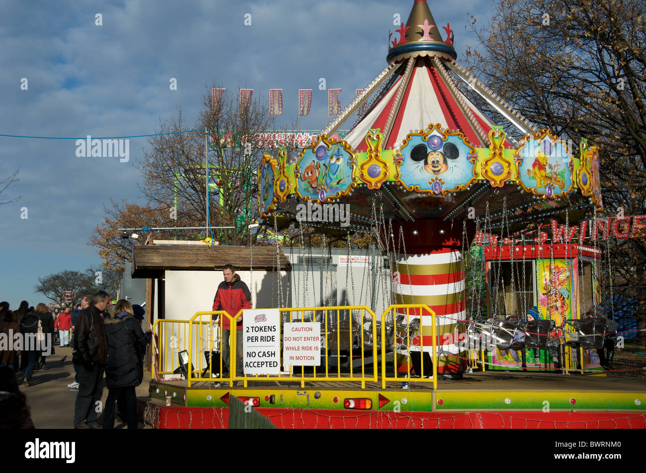 Fête foraine carrousel, Hyde Park's Winter Wonderland, London, UK Banque D'Images