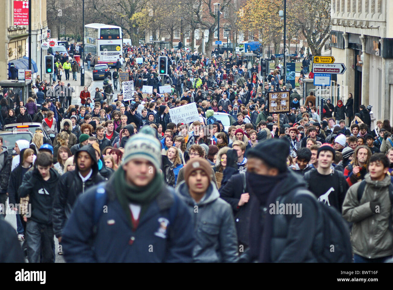 Les étudiants de l'Université de Bristol en protestation contre l'augmentation des frais de scolarité Banque D'Images