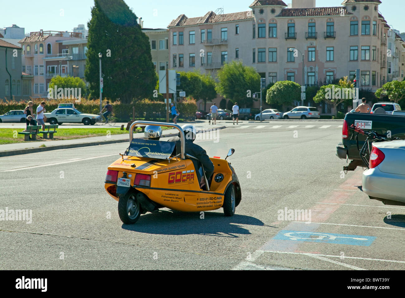 GoCar GPS voiture Visite guidée dans le quartier de Marina District, à San Francisco, Californie, USA Banque D'Images