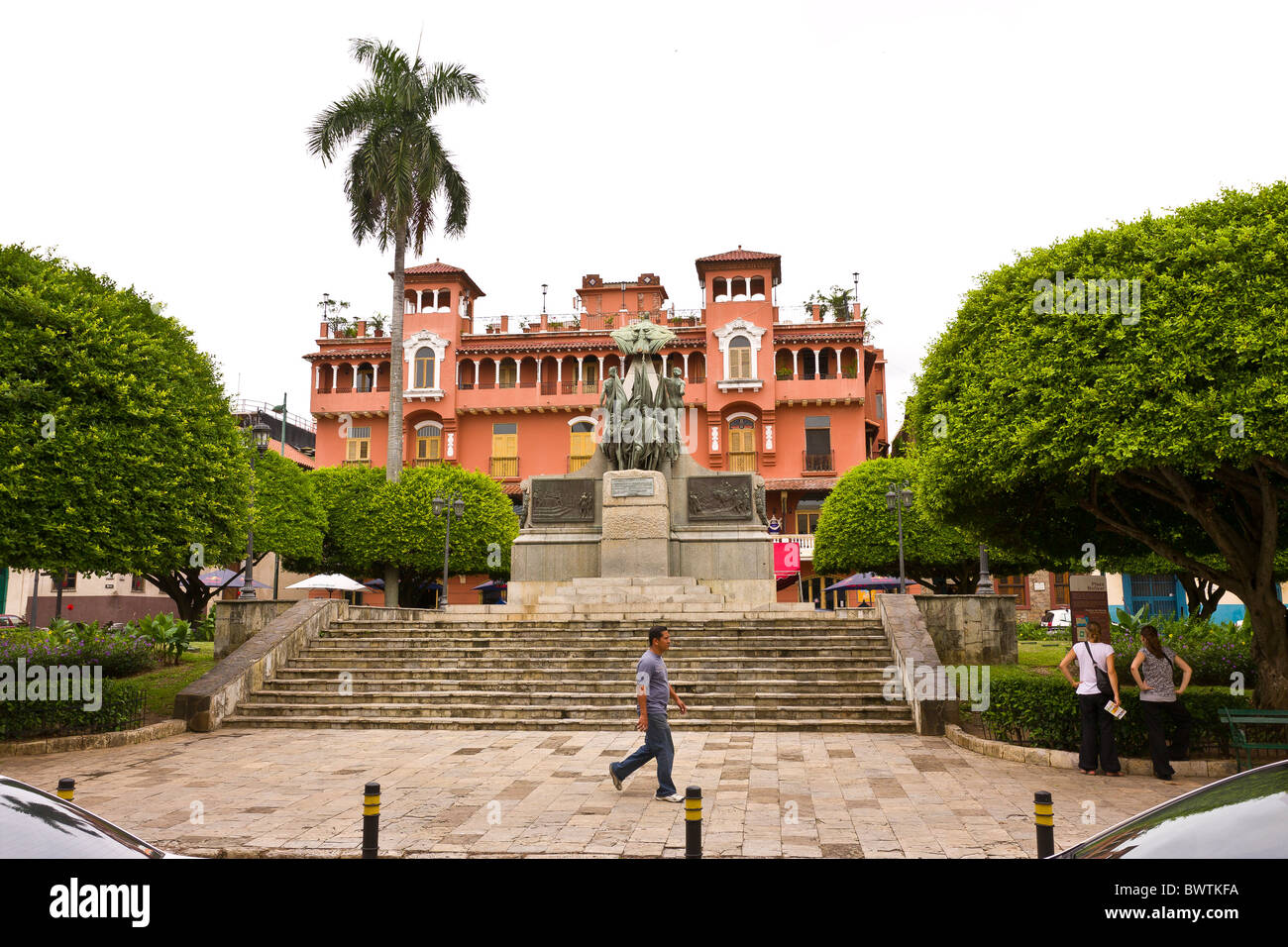 La ville de Panama, Panama - Plaza Bolivar, dans Casco Viejo, centre-ville historique. Banque D'Images