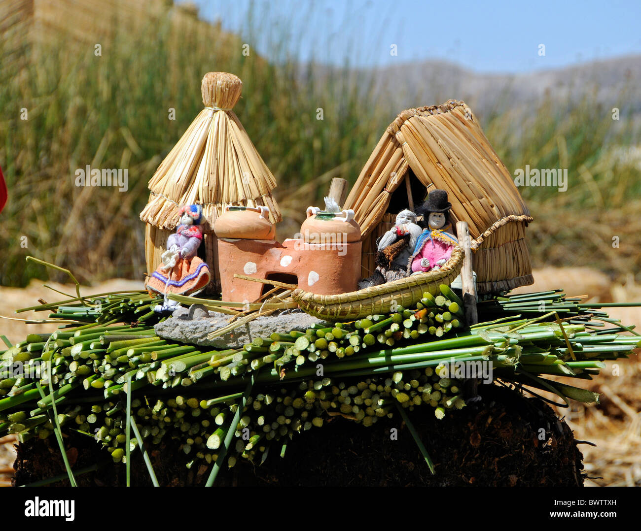 Petite réplique de l'Uros Îles flottantes du Lac Titicaca. Banque D'Images