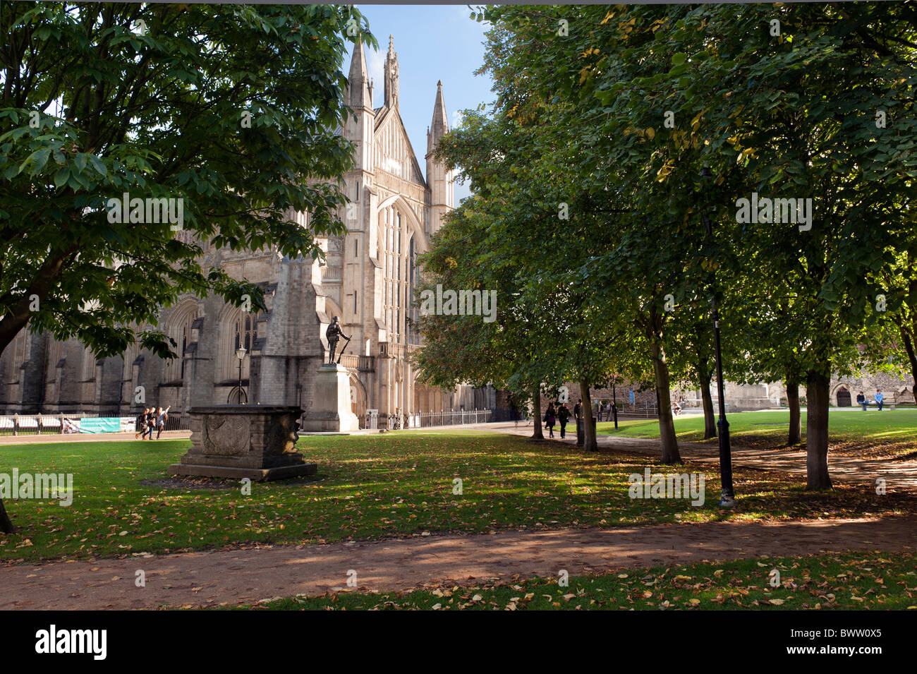 La cathédrale de Winchester en automne Banque D'Images