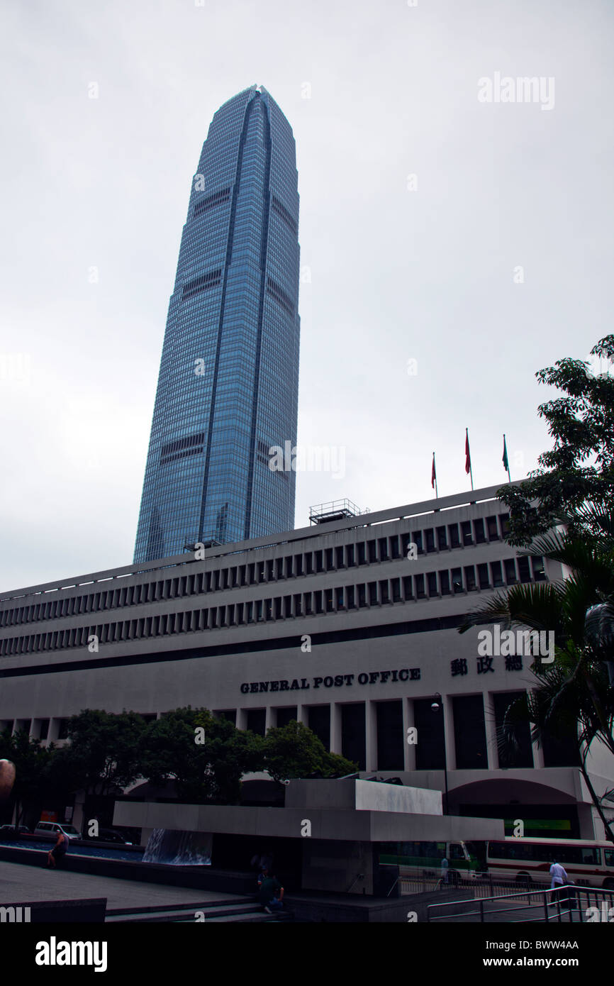Hong Kong's general post office et de l'IFC tower Banque D'Images