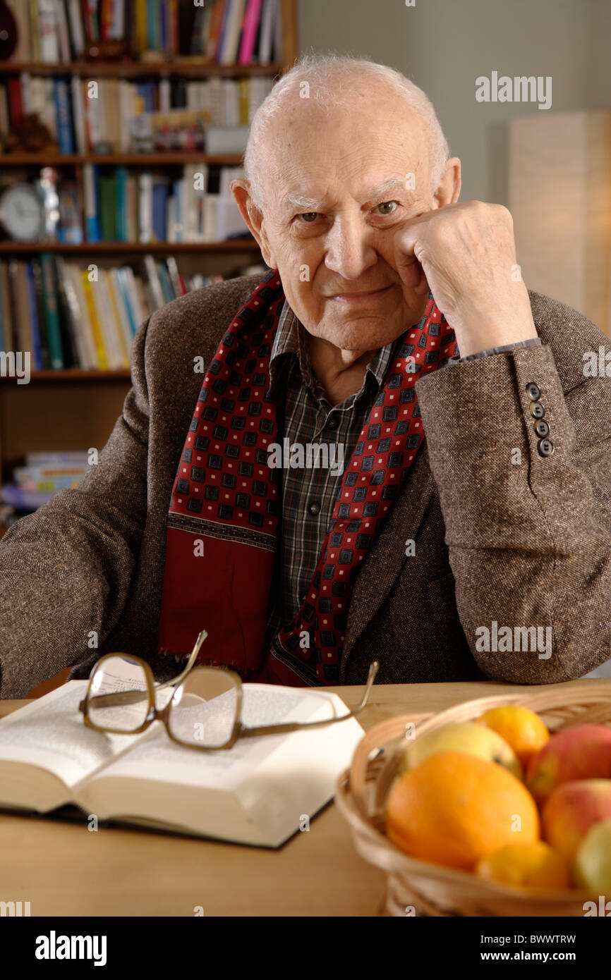 Le plus âgé (92 ans) à la retraite des personnes âgées personnes âgées Caucasian Banque D'Images