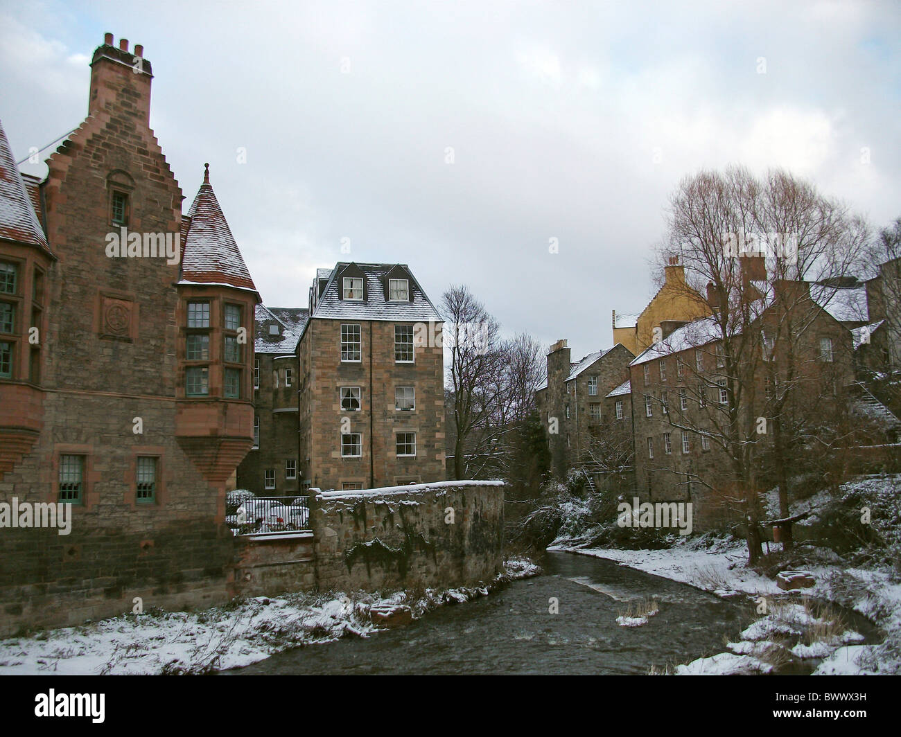 UK Ecosse -- -- 2010 -- Le cadre magnifique de Dean Village dans la neige Banque D'Images