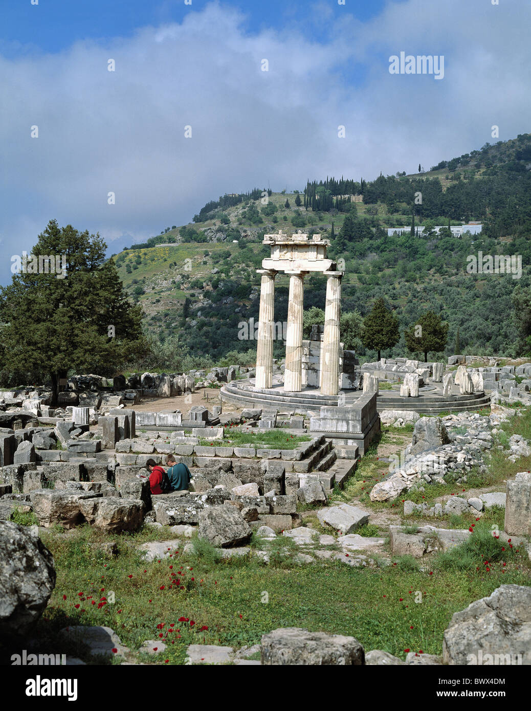 Ruines de Delphes monde antique antiquité Tholos rotonde colonne paire touristiques Turquie tourisme Banque D'Images