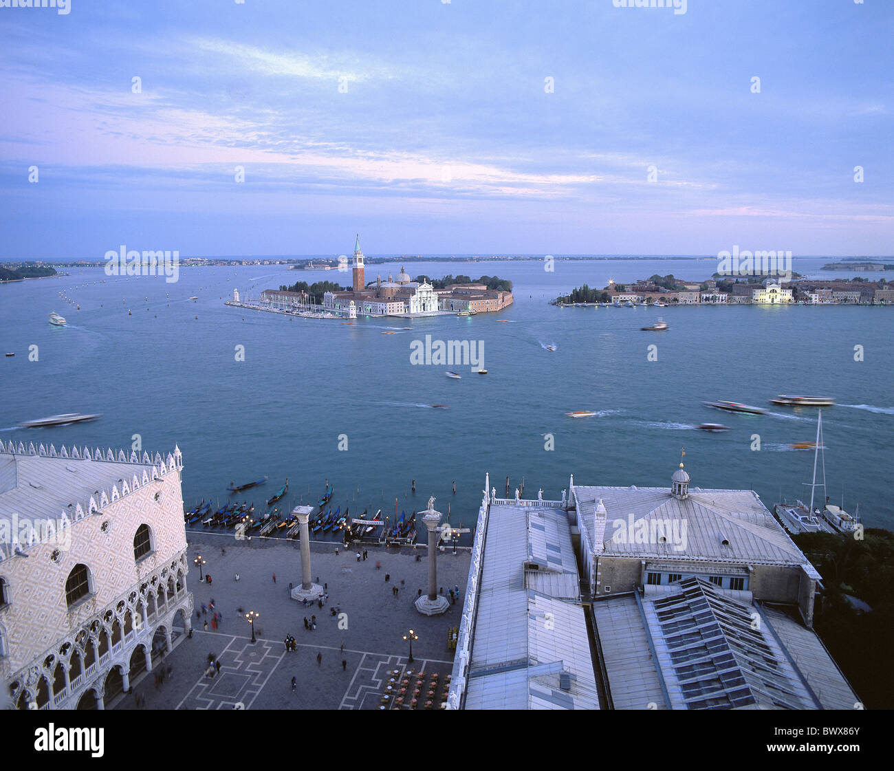 Italie Venise Europe soir sommaire Marcus place toits tour de l'horloge Banque D'Images