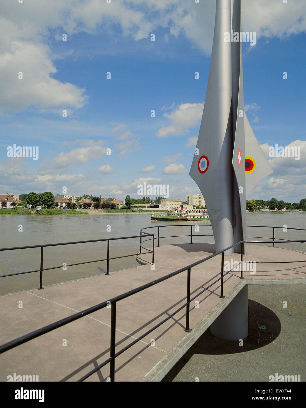 Europe Suisse Bâle Bâle Bâle Bâle-ville du triangle frontalier terrasse Rhin vue banque flux Banque D'Images