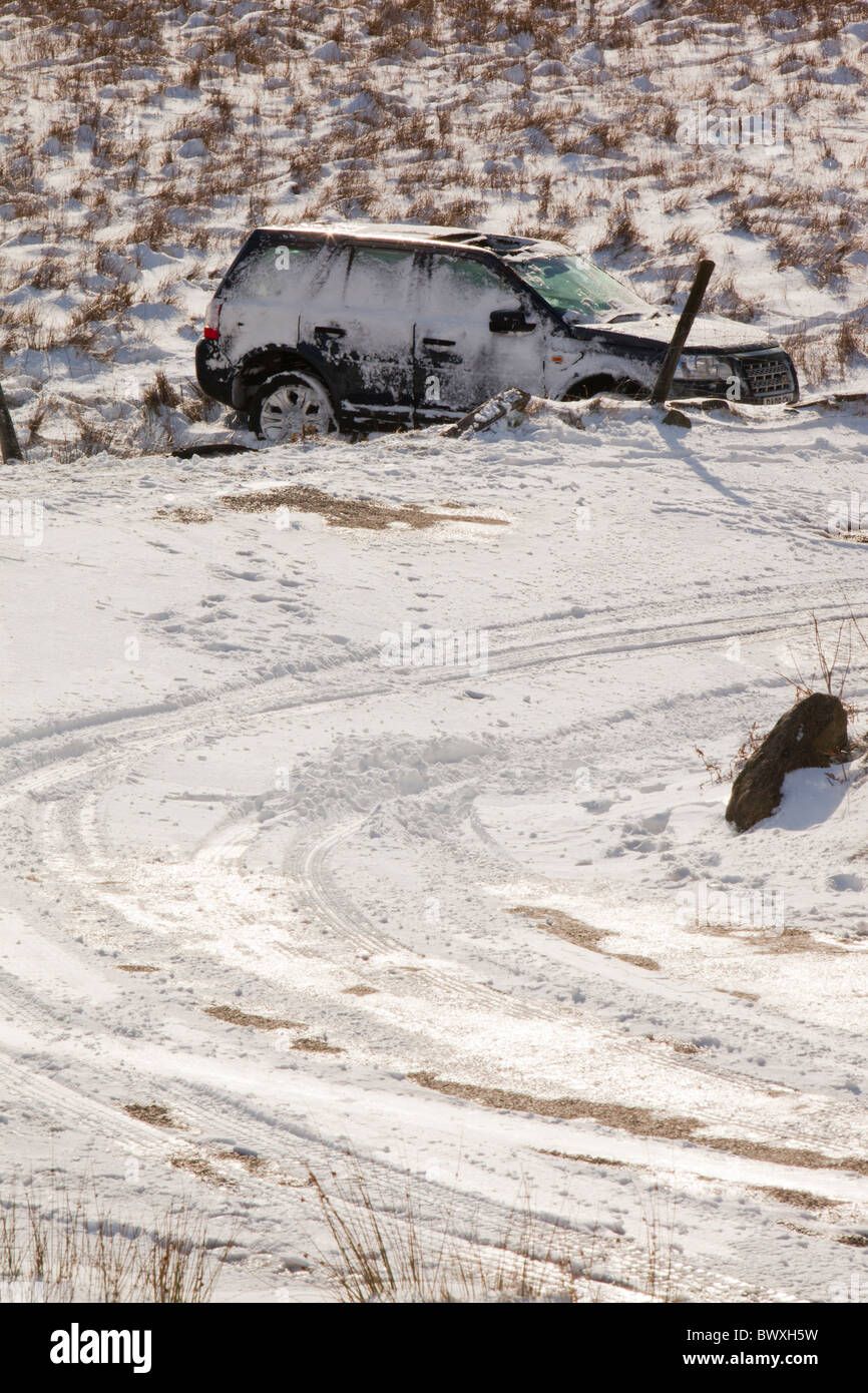 Une voiture de police s'est écrasé sur la puce dans le Lake District, lorsqu'ils ont perdu le contrôle d'un véhicule emprunté. Banque D'Images
