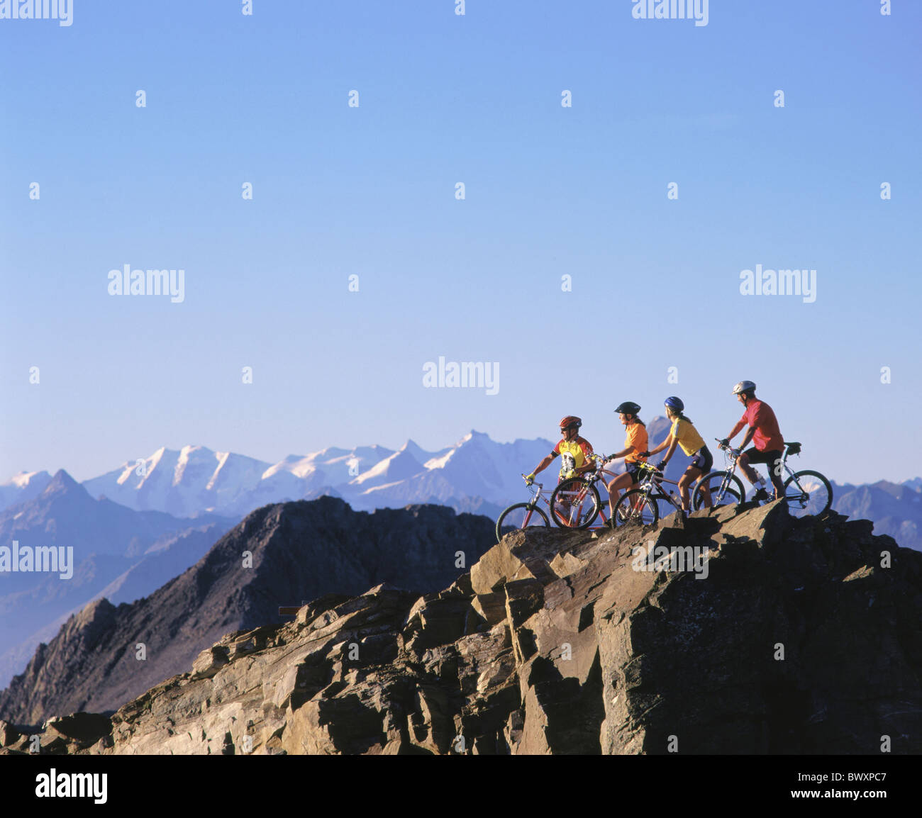 Alpes alpine view rocher Grisons Grisons group Lenzerheide Rothorn vtt location biker mo Banque D'Images