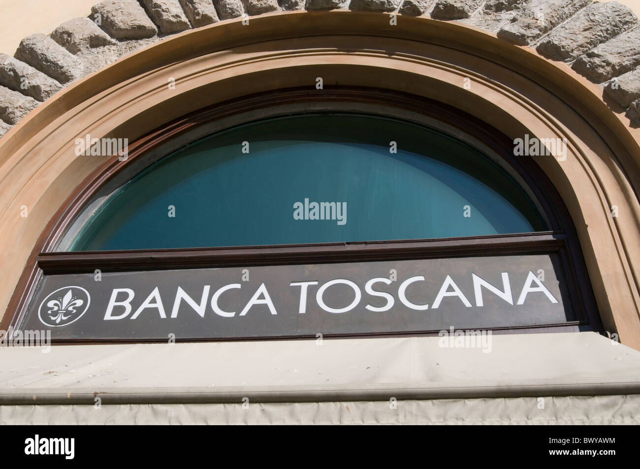 Banca Toscana Italie italien bancaire banques banque branche branches highstreet high street Banque D'Images