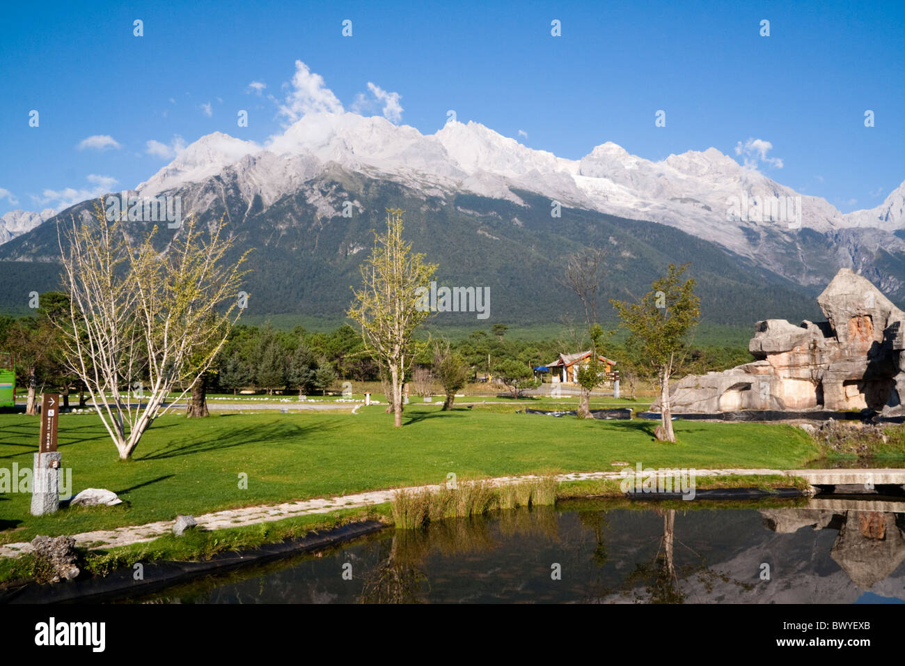 Montagne de neige de dragon de jade Banque de photographies et d’images à haute résolution Alamy