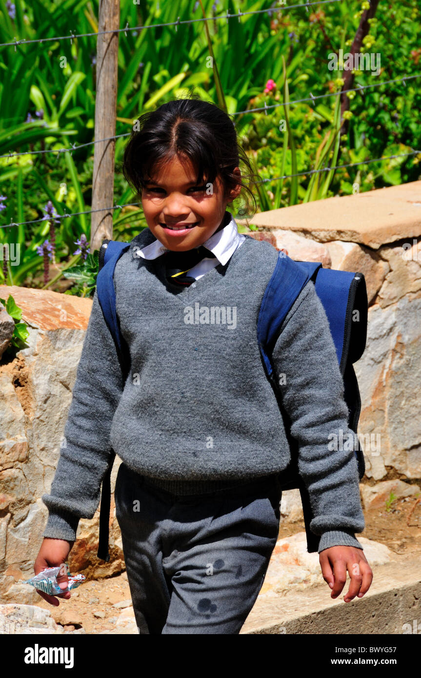 Une fille de l'école avec un sourire. Prince Albert, Afrique du Sud. Banque D'Images