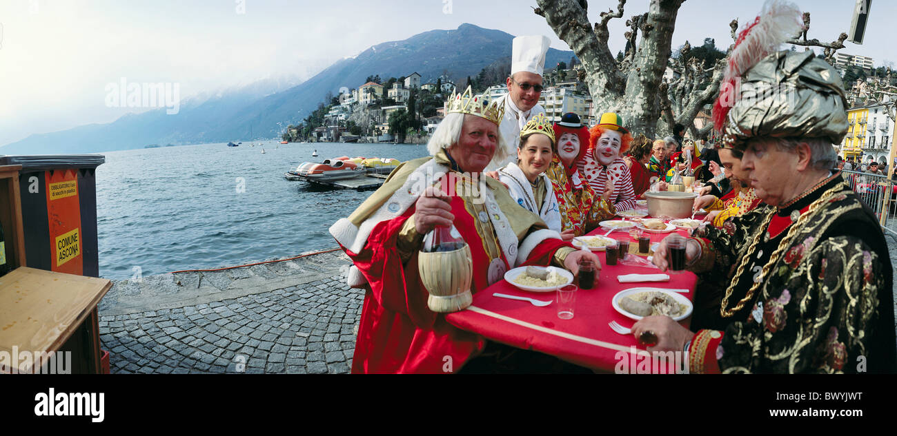 Folklore tradition Ascona personnes modèle ne libération panorama panorama Risottata 24,99 Eur Suisse risotto Banque D'Images