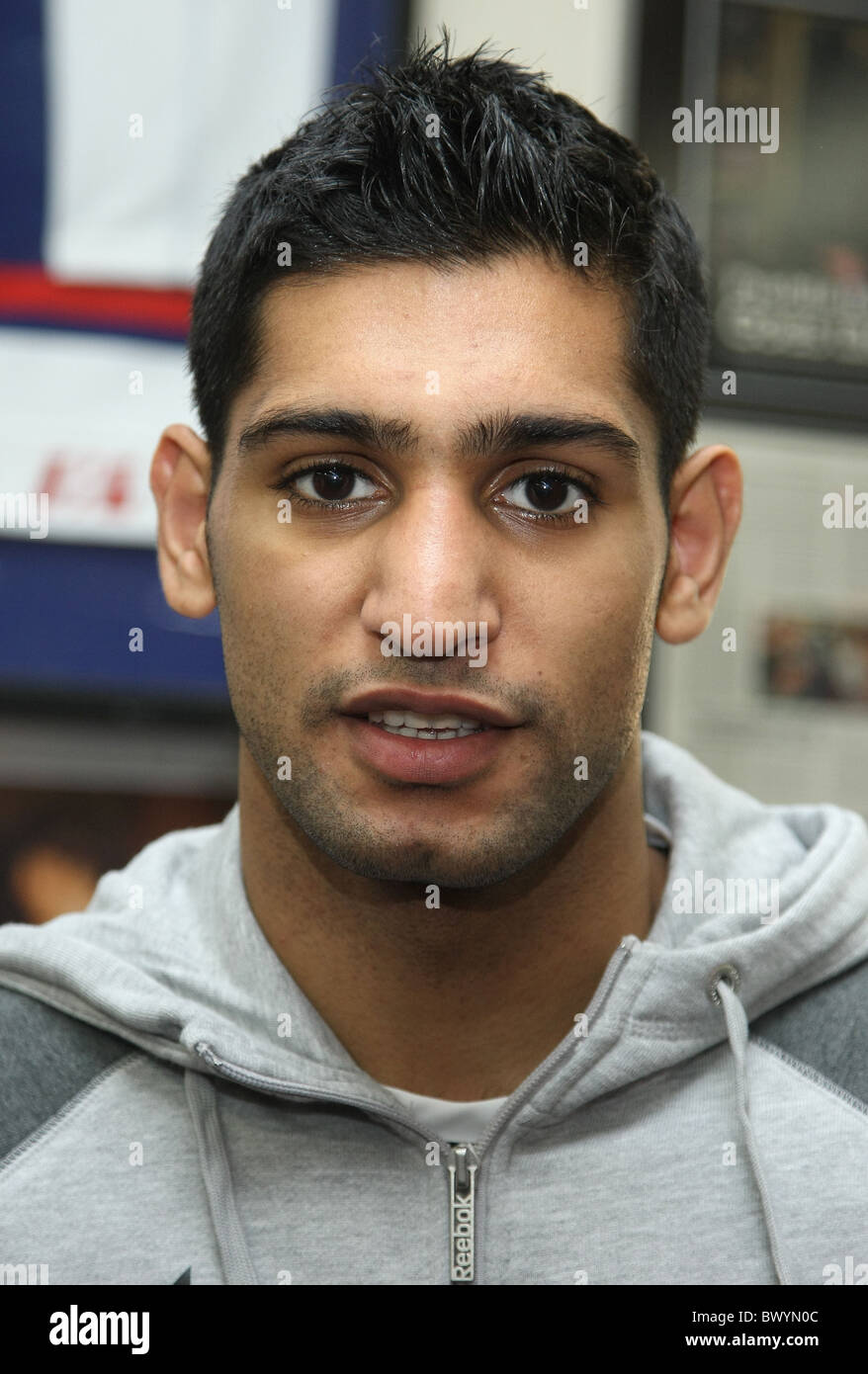 AMIR KHAN BOXER HOLLYWOOD LOS ANGELES CALIFORNIA USA 30 novembre 2010 Banque D'Images