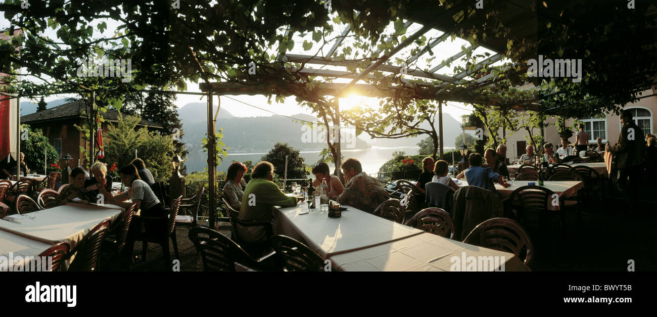 En dehors de Figino Grotto modèle ne libération panorama restaurant Suisse Europe de l'humeur de la mer lac Tessin Banque D'Images