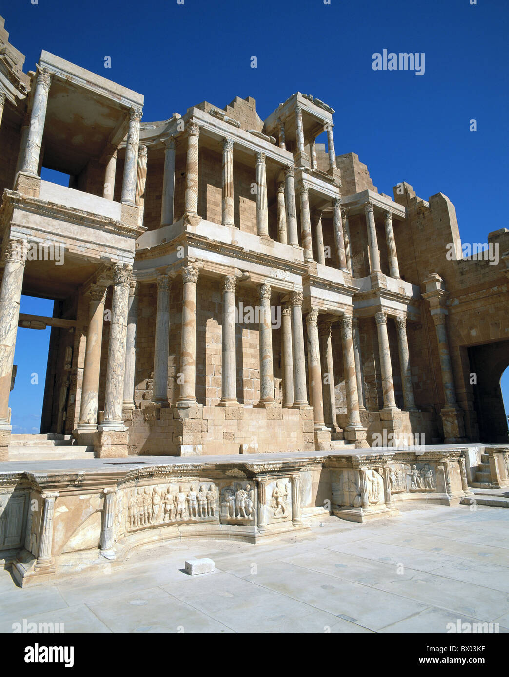 Un monde ancien antiquité romaine vestiges romains historiques Libye Sabratha theatre culturel mondial de l'UNESCO Banque D'Images