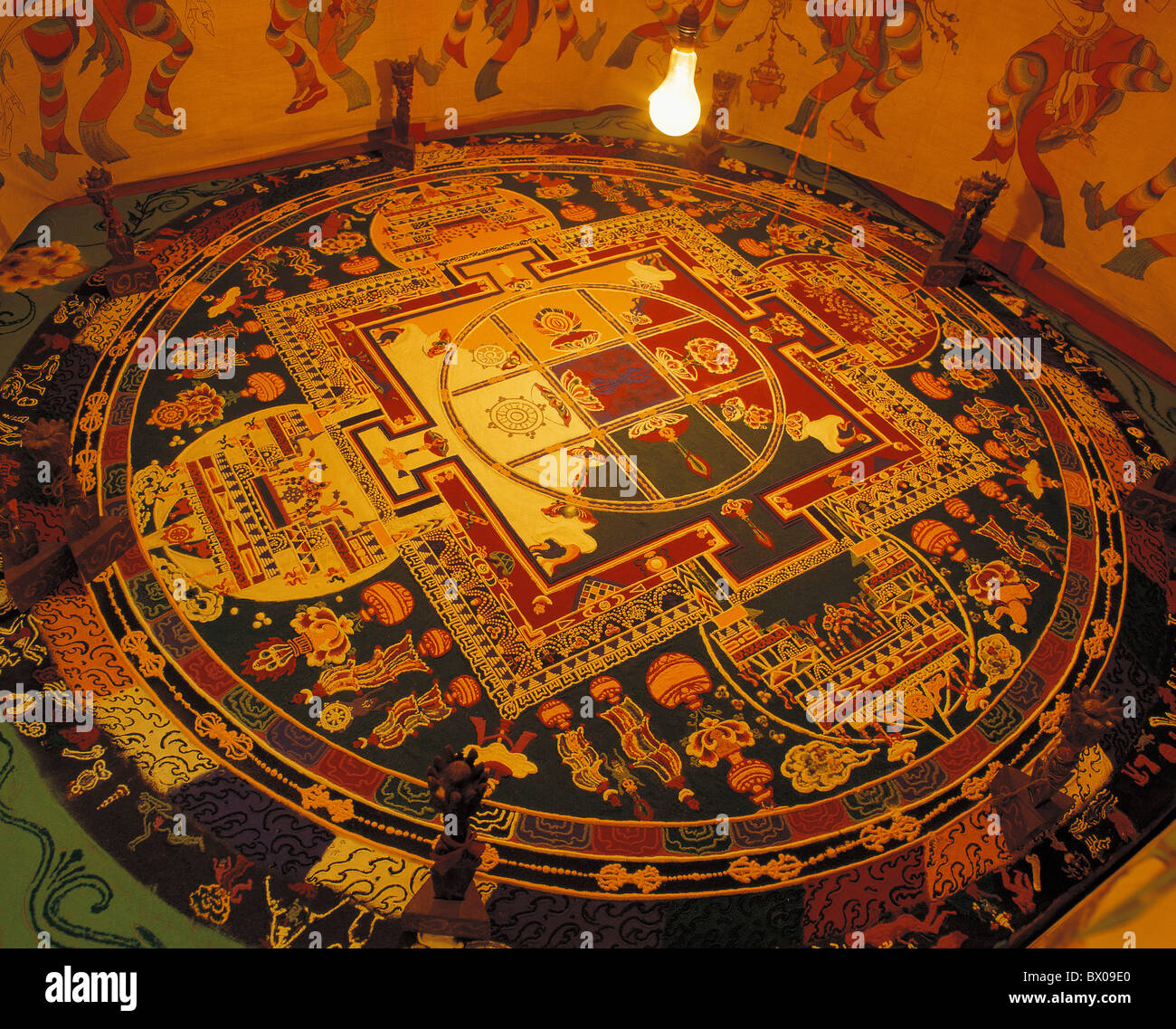 Mandala de sable Natang Monastère, Xigazê, Tibet, Chine Banque D'Images