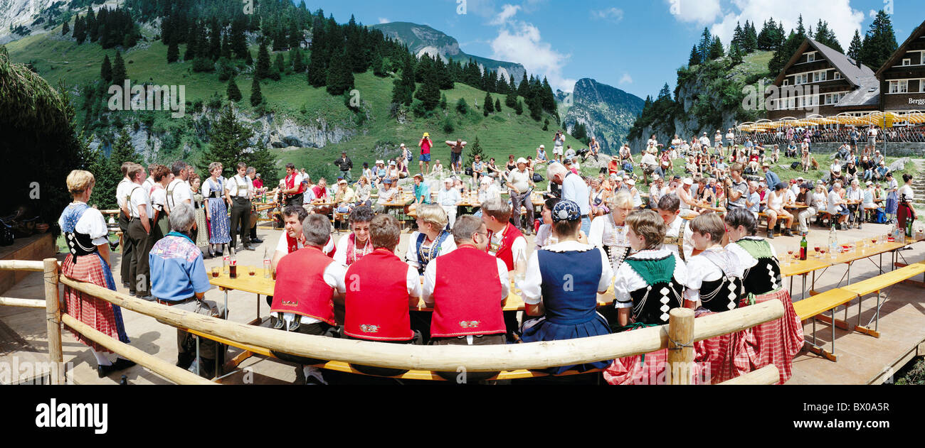 Alp partie Appenzell Bollenwies tradition folklore yodel Pension Grüner Anger musique modèle ne libération panorama Switzer Banque D'Images