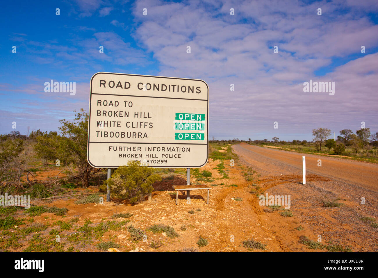 Les conditions de circulation sign in Mutawintji National Park, Broken Hill, New South Wales Banque D'Images