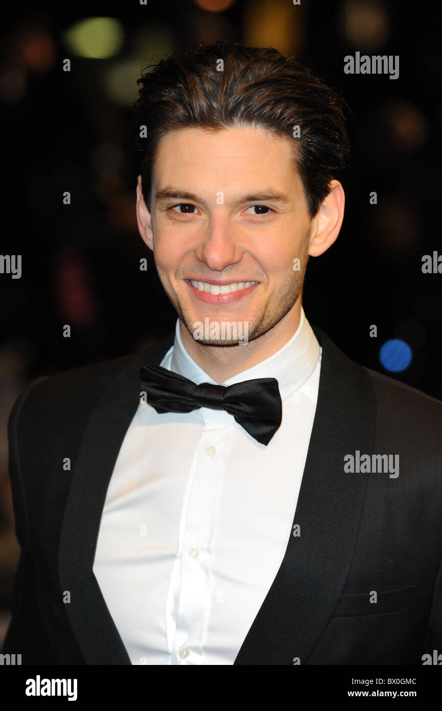 BEN BARNES LE MONDE DE NARNIA - L'Odyssée du Passeur d'AURORE FILM PREMIERE Leicester Square Londres Angleterre 30 Novembre Banque D'Images