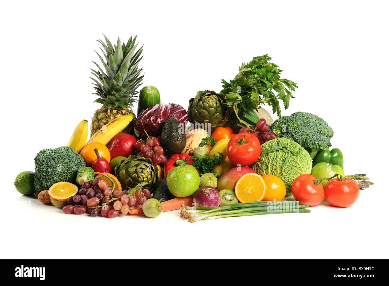 Les fruits et légumes frais sur fond blanc Banque D'Images
