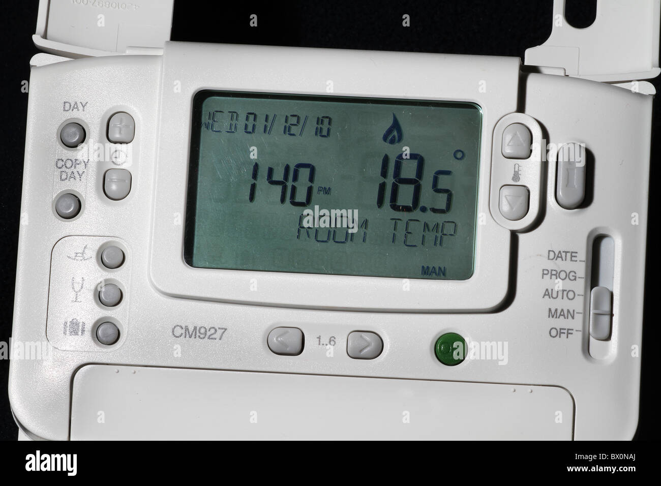 Détail de fréquence radio moderne chauffage WiFi système de commande du thermostat. Banque D'Images