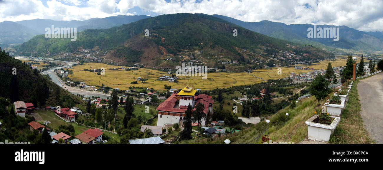 Belle vue panoramique sur la vallée de Paro, la passerelle du Bhoutan. Banque D'Images