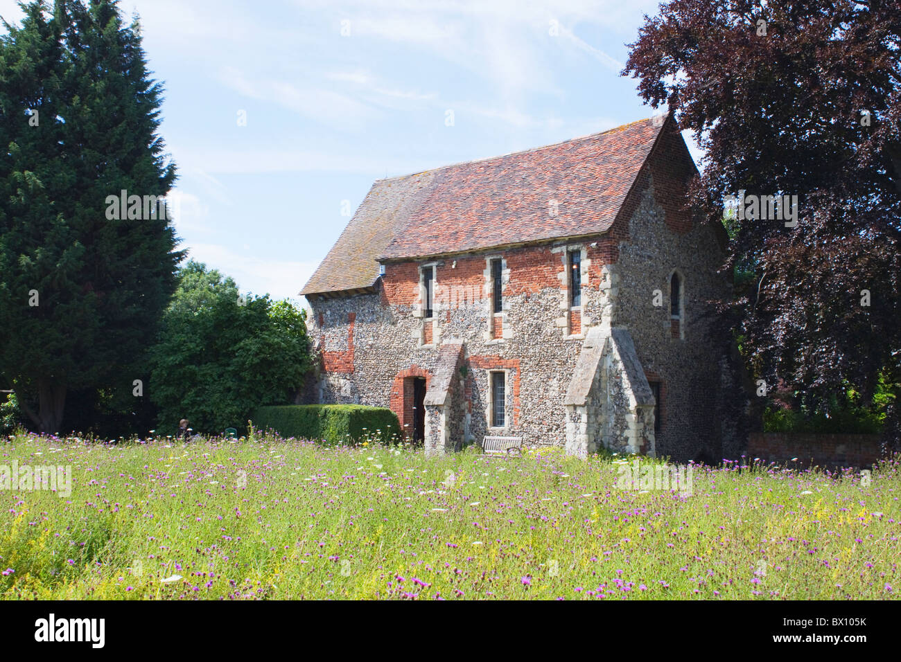 La chapelle de Greyfriars dans les jardins franciscains, Canterbury. Banque D'Images