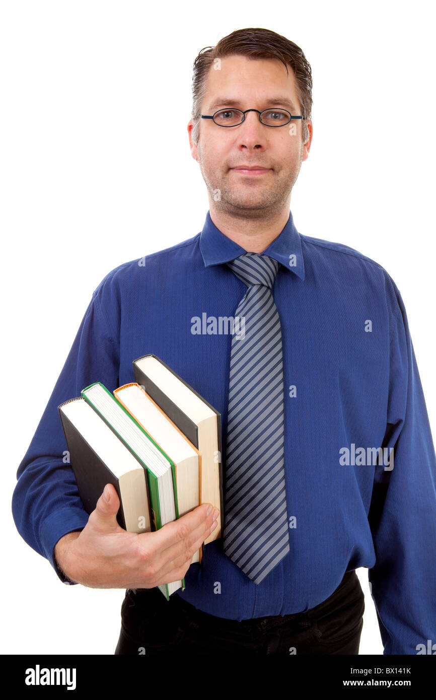 Homme nerdy geek offrent des livres sur fond blanc Banque D'Images