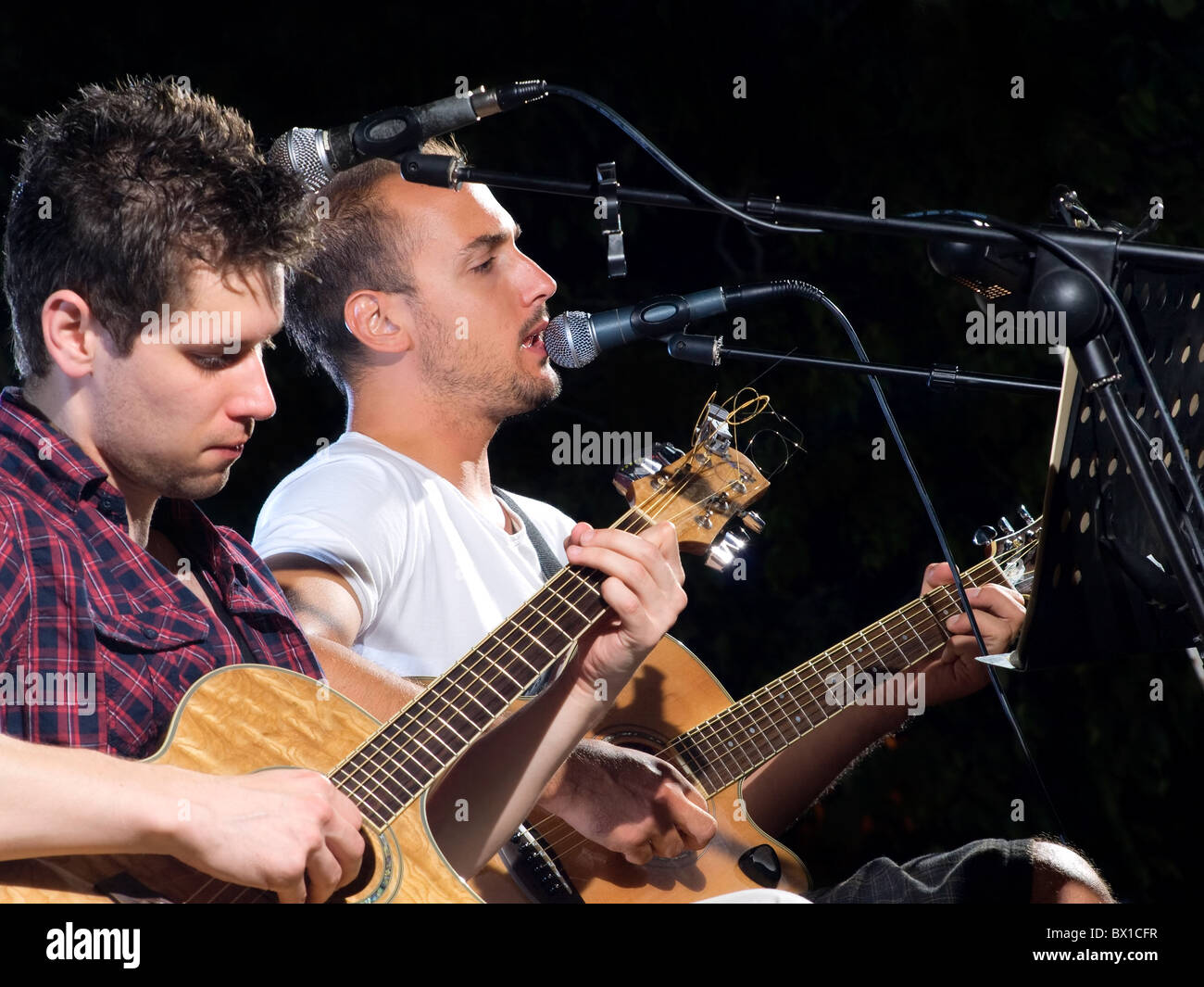 Les musiciens de l'ecstasy pendant le concert. 'Prezzident ' band, Croatie. Banque D'Images